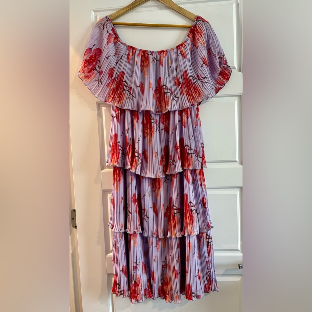 Floral tiered midi dress